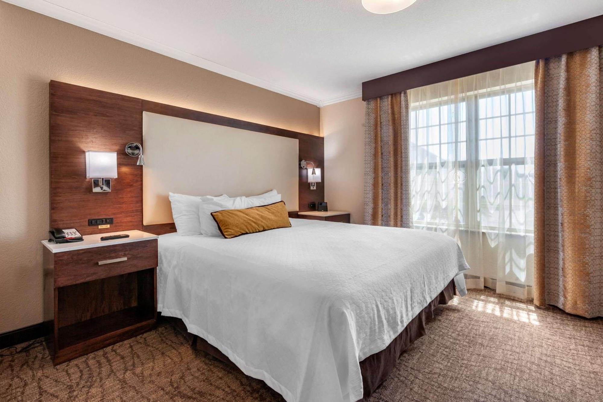 Best Western Premier Bridgewood Hotel Resort Neenah Exteriér fotografie